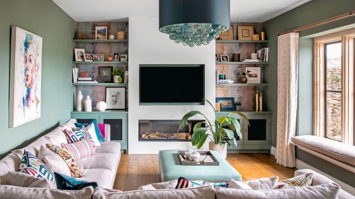 How to decorate living room with tv